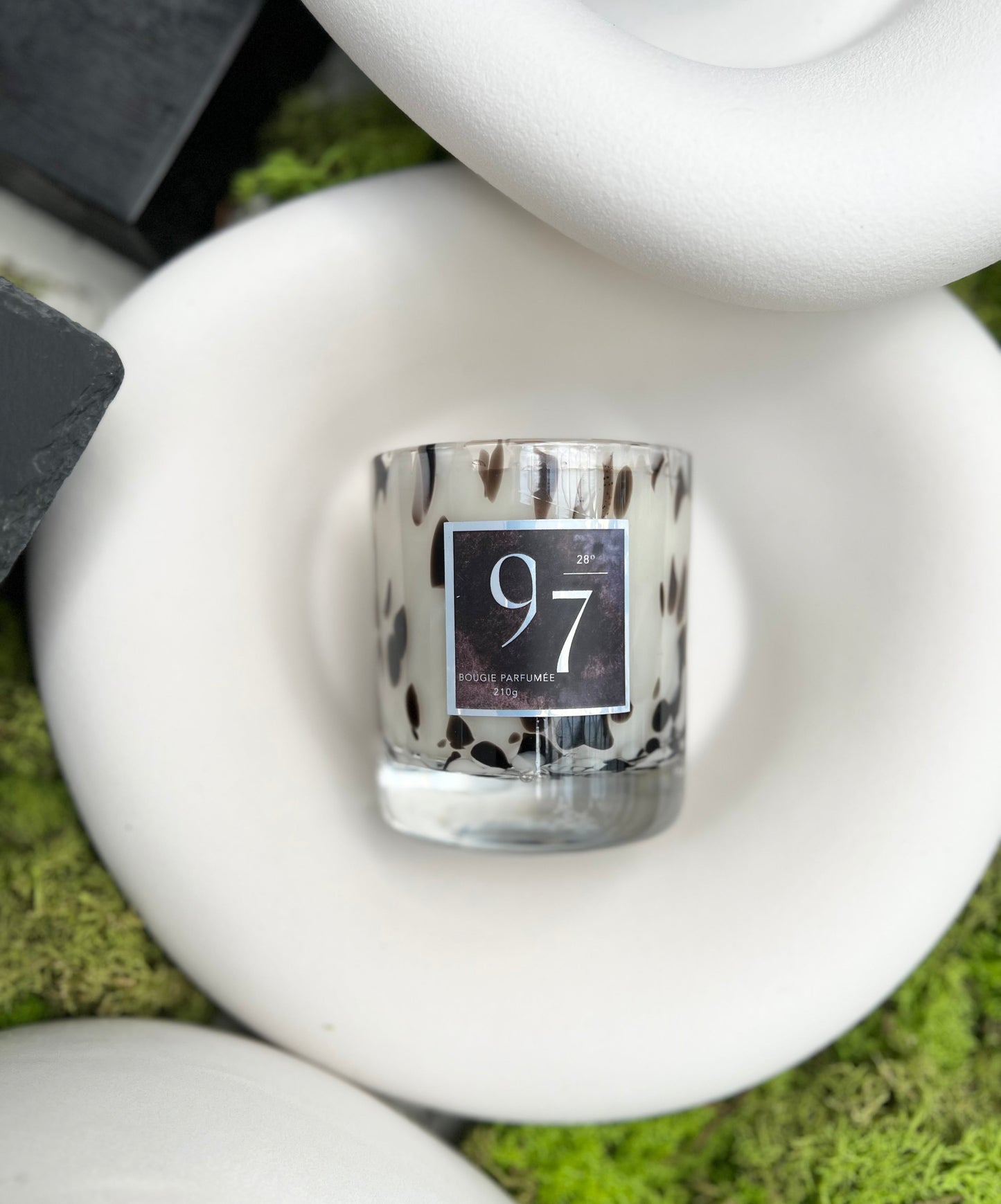 coconut wax candle | oud and candles